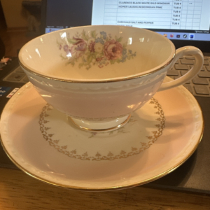 Chateau Cup &Saucer Set Homer Laughlin (Eggshell Georgian) Marilyn Pink CHN 28